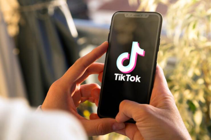 I content creator su TikTok sono dei bot